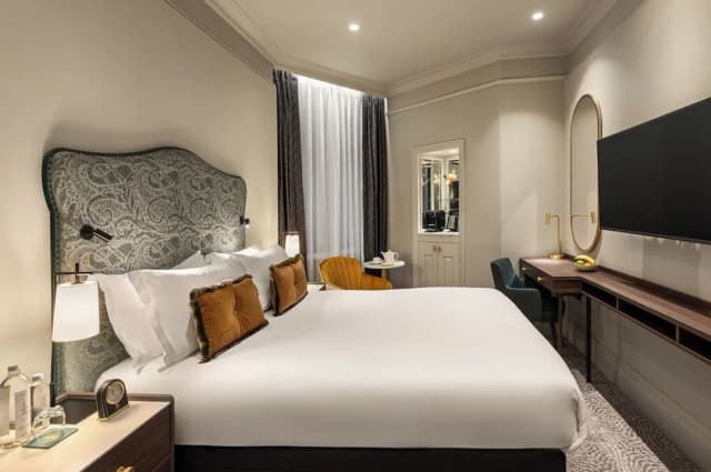 St. James' Court, A Taj Hotel, London-高级房, 1 张双人床-1