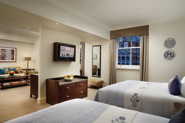 St. James' Court, A Taj Hotel, London-Family Room, 2 Double Beds-1