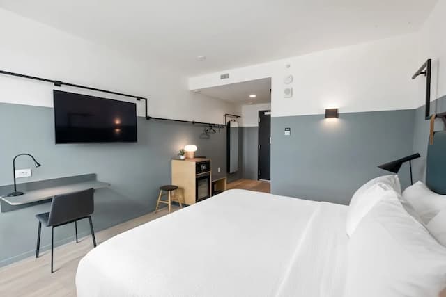 The Metric-客房, 1 张特大床 (No Parking)-4