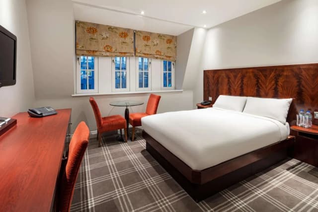 Radisson Blu Hotel, London Euston Square-Standard Room-1