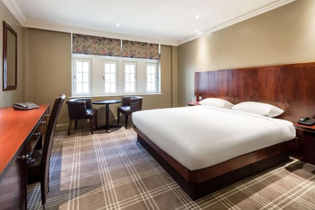 Radisson Blu Hotel, London Euston Square-Family Room-1