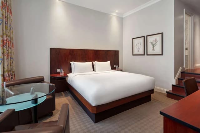 Radisson Blu Hotel, London Euston Square-Premium Room-2