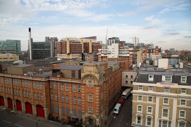 Hilton London Paddington-Tower Suite, 1 King Bed, Tower, City View-8