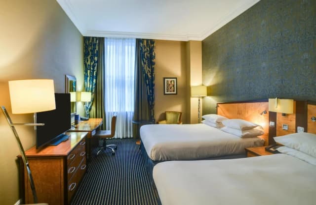 ヒルトン ロンドン パディントン-Family Superior Room, 2 Double Beds-8