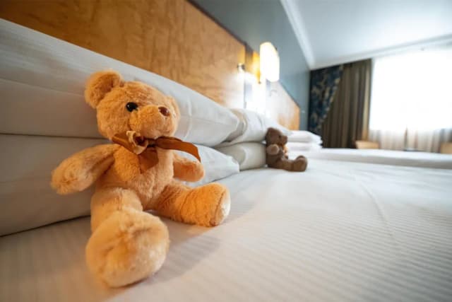 Hilton London Paddington-Family Superior Room, 2 Double Beds-8
