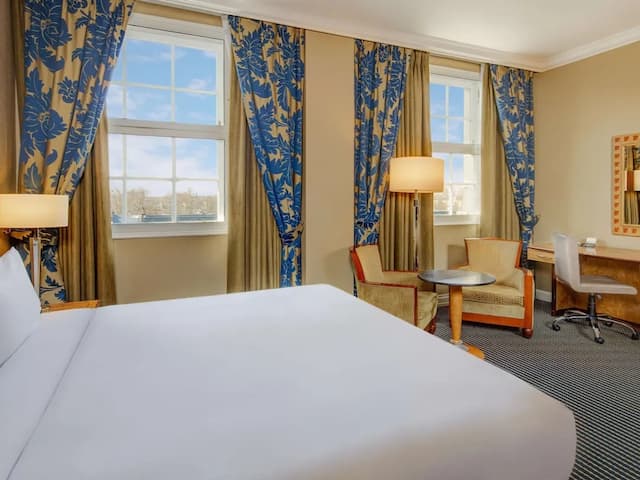 Hilton London Paddington-Family Superior Room, 2 Double Beds-4