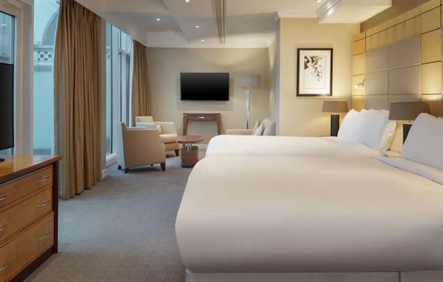 Hilton London Paddington-Terrace Family Suite, 2 Double Beds, Terrace-1