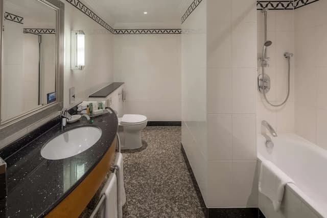 Hilton London Paddington-King Executive-4