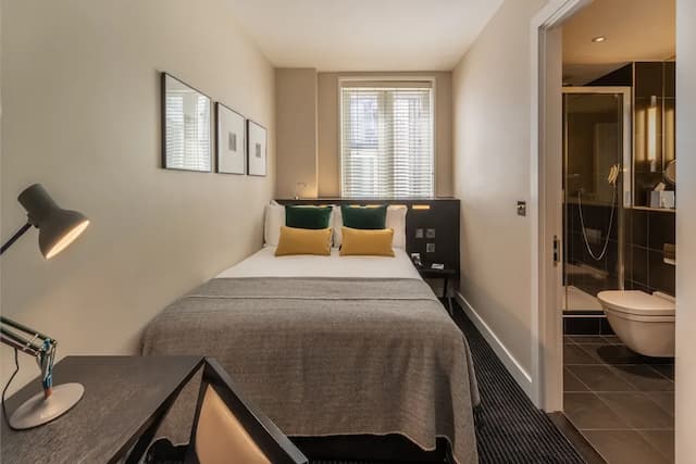 The Resident Soho-Small Double-2