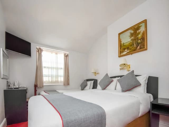 세인트 조지 호텔-스탠다드 트리플룸-3