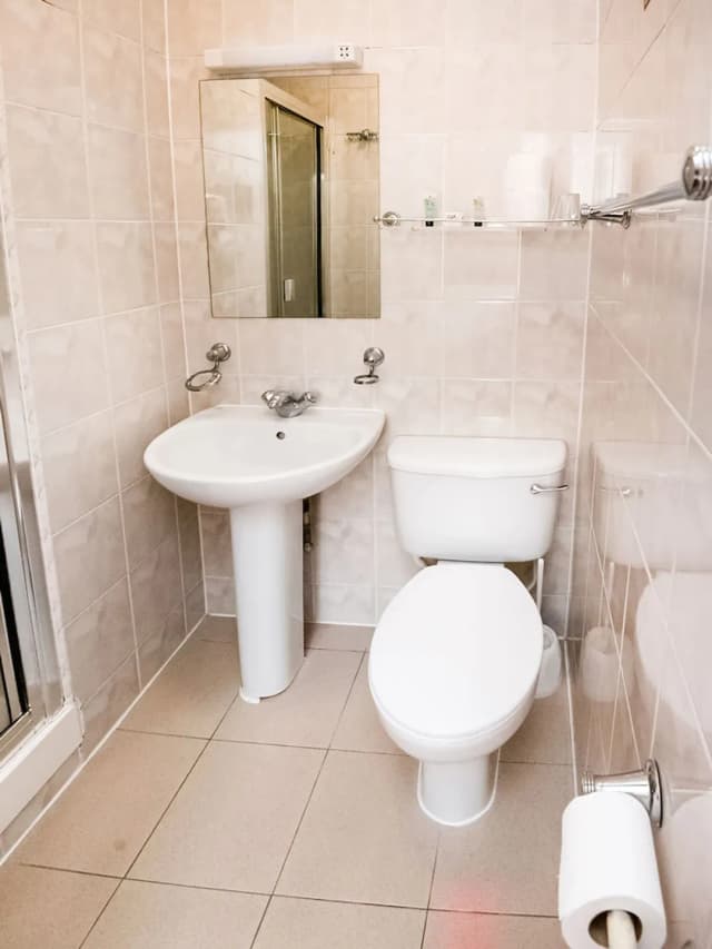 세인트 조지 호텔-스탠다드 트윈룸-12