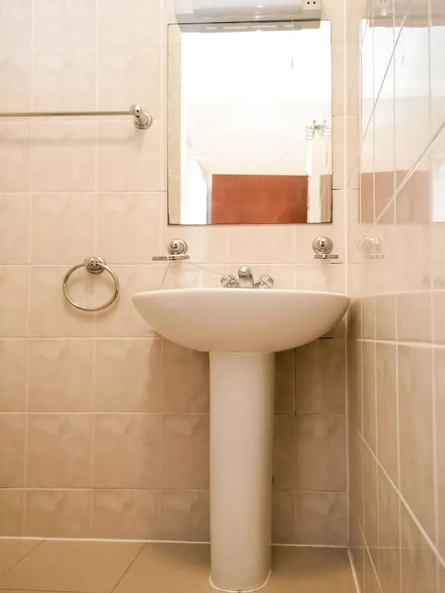 세인트 조지 호텔-스탠다드 쿼드룸-15