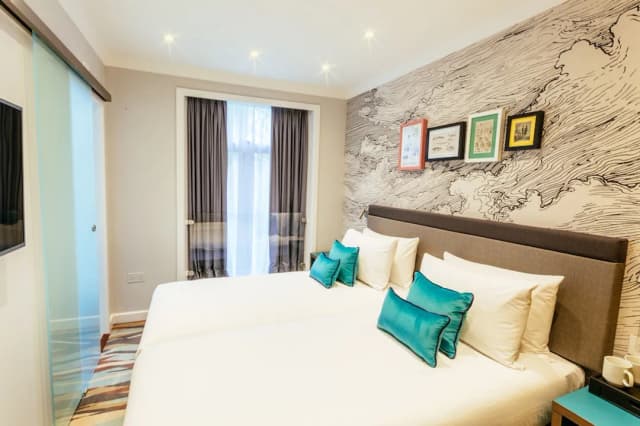 올리버 플라자-트윈룸-3