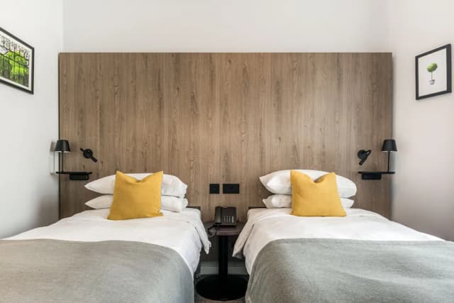 王子廣場酒店-雙床房-4