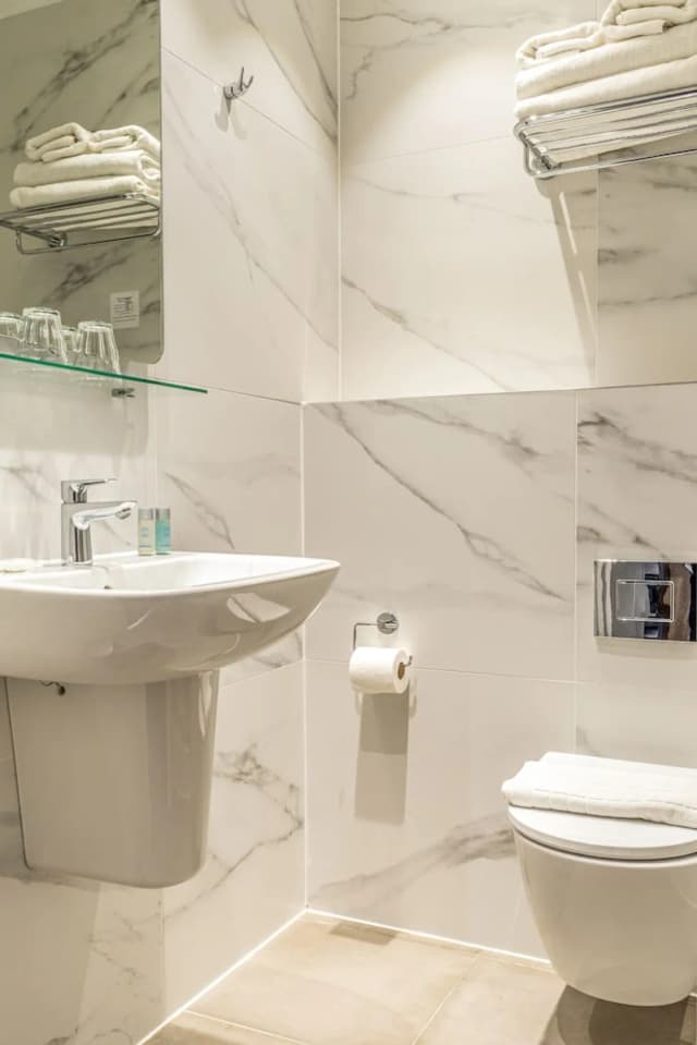 王子廣場酒店-Standard Double Room-10