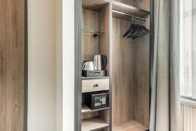 王子廣場酒店-Standard Double Room-7