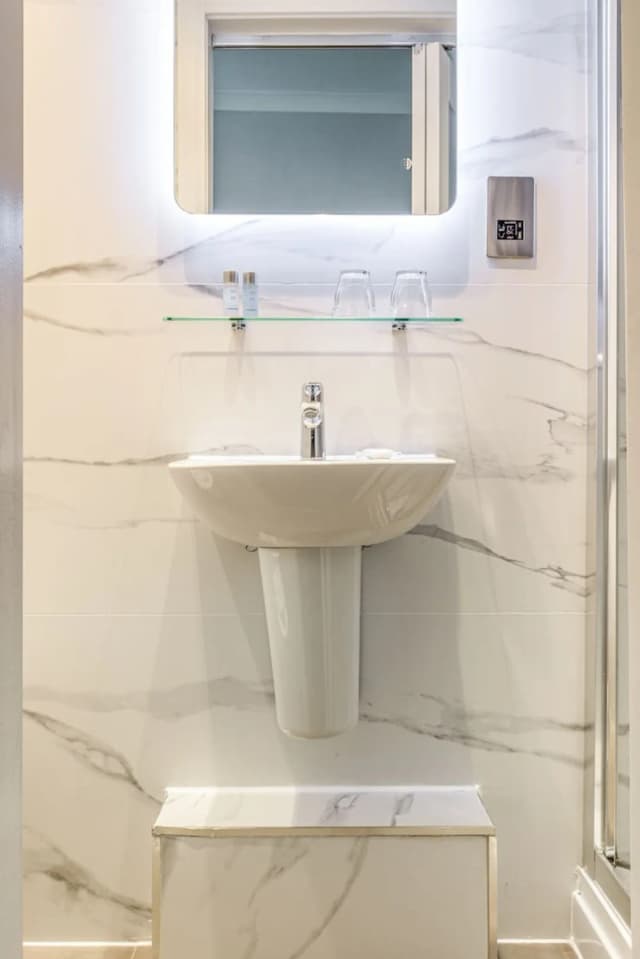 王子廣場酒店-Standard Double Room-21