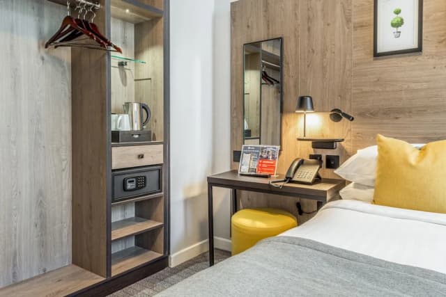 王子廣場酒店-Standard Double Room-8