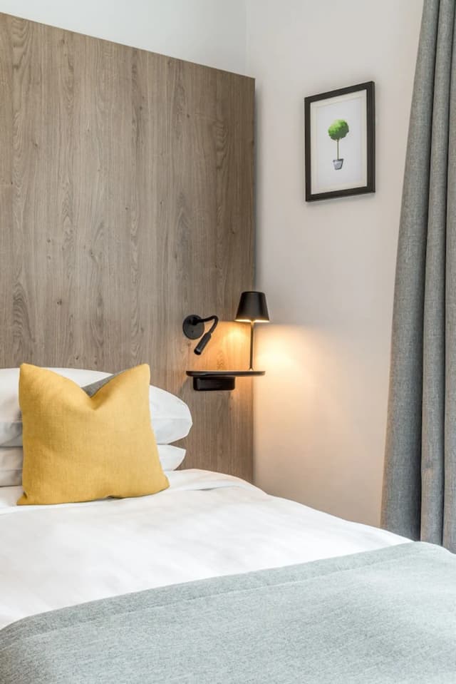 王子廣場酒店-Standard Double Room-16