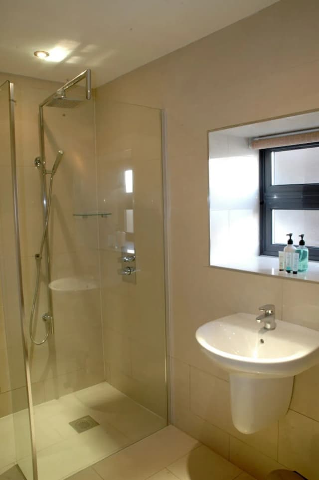 Homestay Hotel-Deluxe Quadruple Room-2