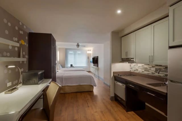 Homewood Suites New York/Midtown Manhattan Times Square-Studio, 2 Queen Beds, Accessible (Mobility & Hearing, Roll-in Shower)-5