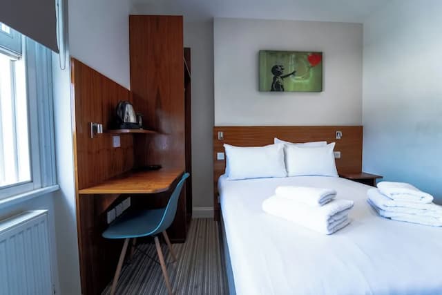 切爾西客房酒店-高級三人房-11