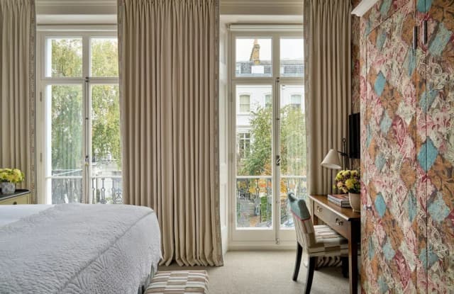 넘버 식스틴 호텔, 펌데일 호텔-슈피리어룸-6