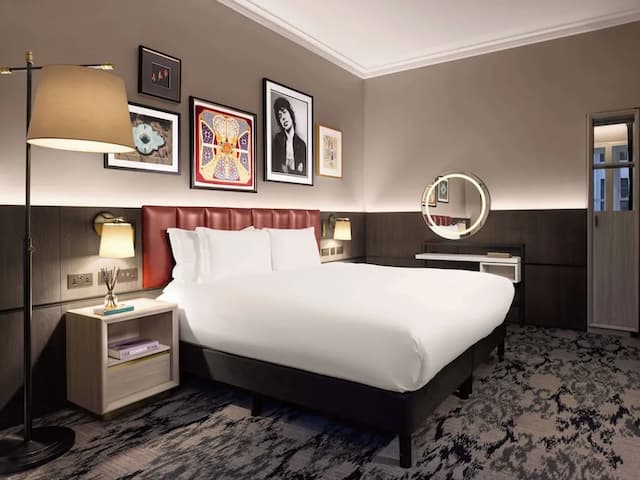 The Trafalgar St. James London, Curio Collection by Hilton-Studio (Trafalgar)-5