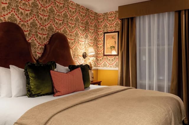 The Drayton Court Hotel-Luxury Suite-42