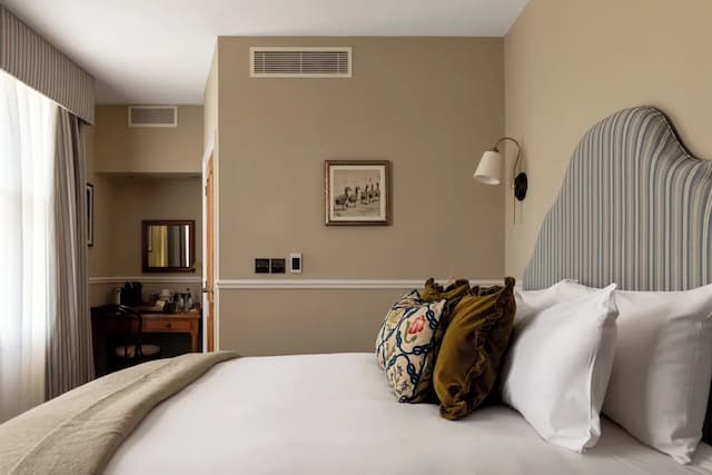 The Drayton Court Hotel-Double Room-7
