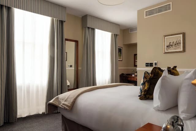 The Drayton Court Hotel-Double Room-6