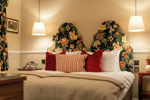 The Drayton Court Hotel-Luxury Double or Twin Room-1