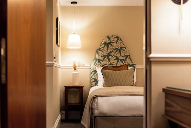 The Drayton Court Hotel-Luxury Double or Twin Room-16