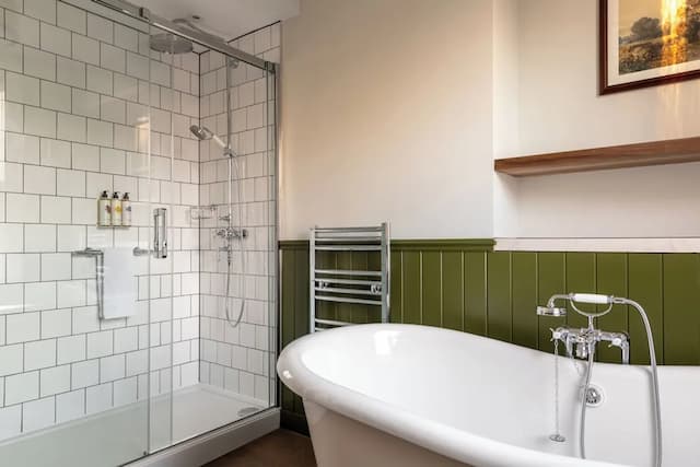 The Drayton Court Hotel-Junior Suite, 1 Bedroom, Bathtub-32