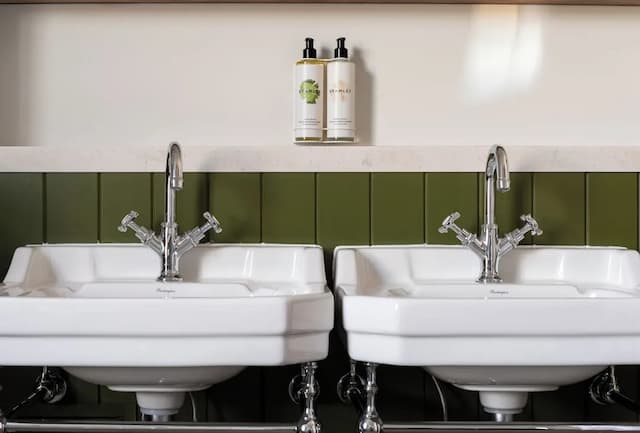 The Drayton Court Hotel-Junior Suite, 1 Bedroom, Bathtub-28