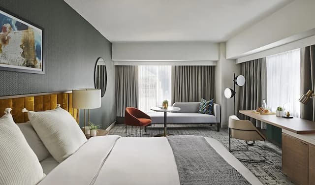 芝加哥市中心 voco IHG 旗下酒店-頂級客房, 1 張特大雙人床, 輪椅可達淋浴間 (Mobility Accessible)-4