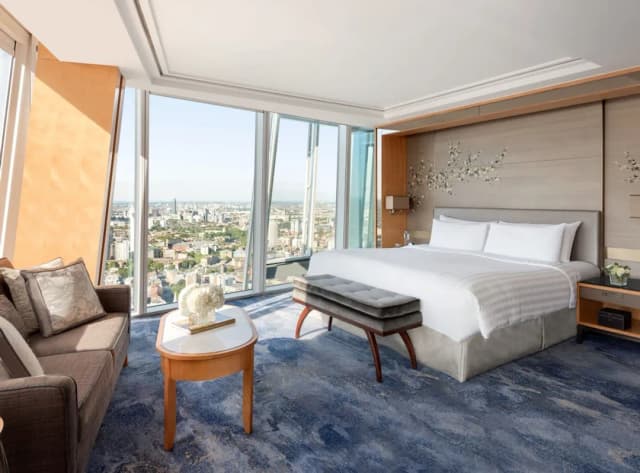 Shangri-La The Shard, London-尊贵客房, 1 张特大床 (Shard)-1