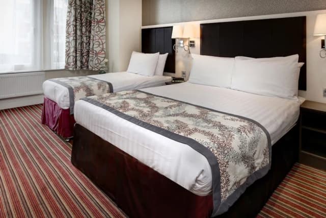 Best Western Chiswick Palace & Suites-Standard Room, Multiple Beds, Non Smoking-2