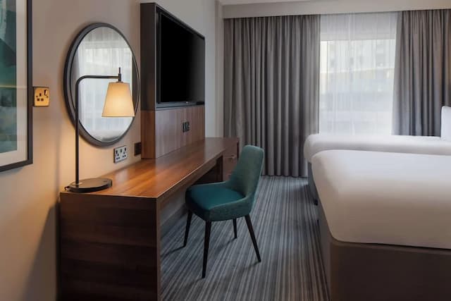 DoubleTree by Hilton London - Chelsea-Room, 2 Double Beds-5