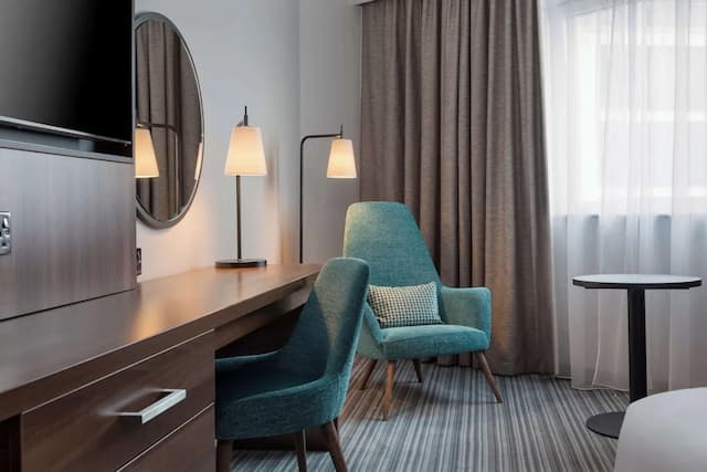 DoubleTree by Hilton London - Chelsea-Room, Accessible-4