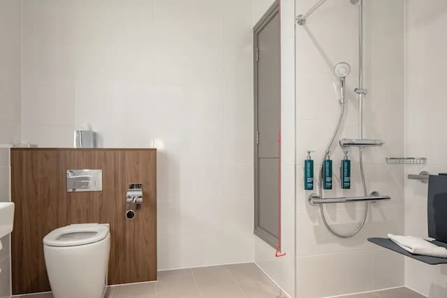 DoubleTree by Hilton London - Chelsea-Room, Accessible-9
