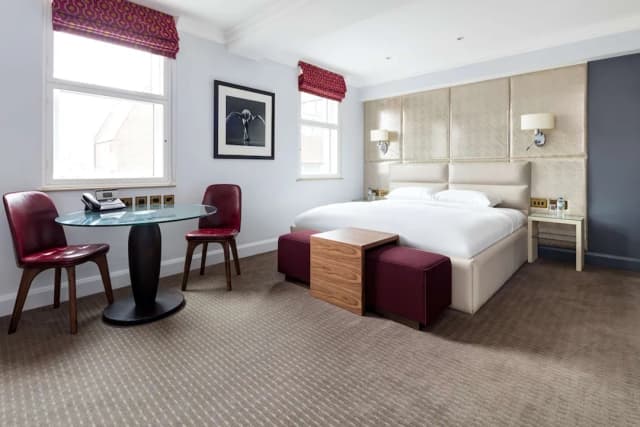 Radisson Blu Hotel, London Mercer Street-Premium Room-1