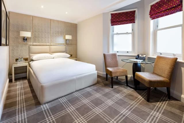 Radisson Blu Hotel, London Mercer Street-Superior Room-5