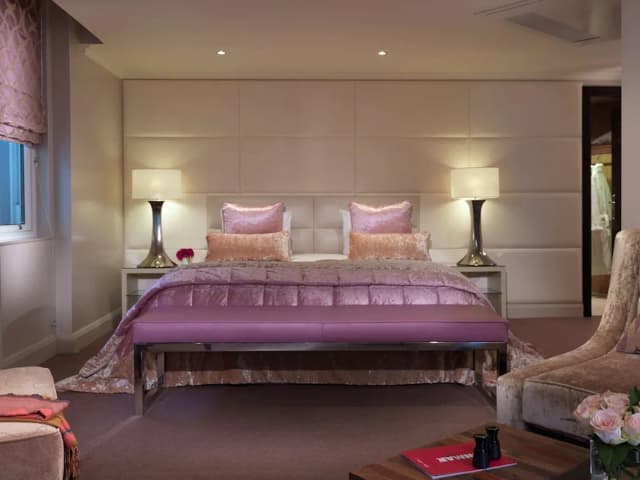 Radisson Blu Hotel, London Mercer Street-Suite, Corner-11