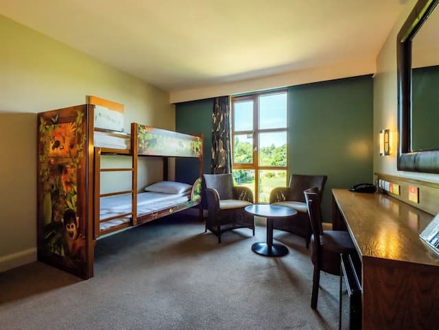 チェシントン リゾート ホテル-Safari Double room with bunk beds-4