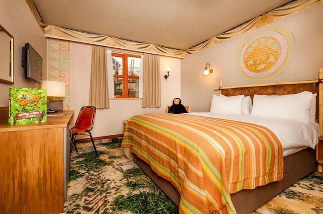 チェシントン リゾート ホテル-Azteca Discovery family room-1