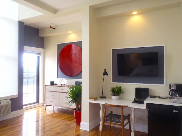 헨리 노만 호텔-펜트하우스, 발코니 (Loft)-2