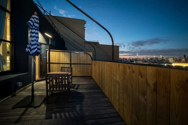 헨리 노만 호텔-펜트하우스, 발코니 (Loft)-5