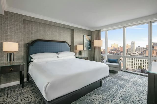 シェラトン ラガーディア イースト ホテル-エグゼクティブ ルーム キングベッド 1 台-3