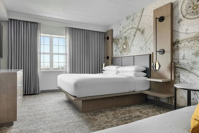 芝加哥米德韋機場萬豪飯店-客房, 1 張特大雙人床-4